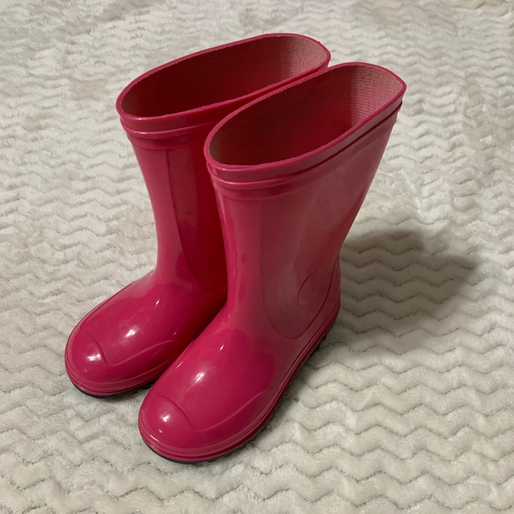 Girls hot pink rubber boots